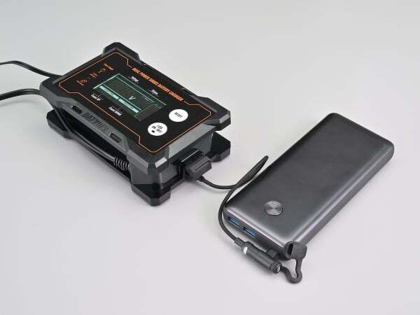 Tコネ　黒●　完全プロポセット　バッテリー　充電器　アンプ　サーボ　モーター 寒い日はバッテリー上がりに気を付けましょう！ | コラム | ZuttoRide